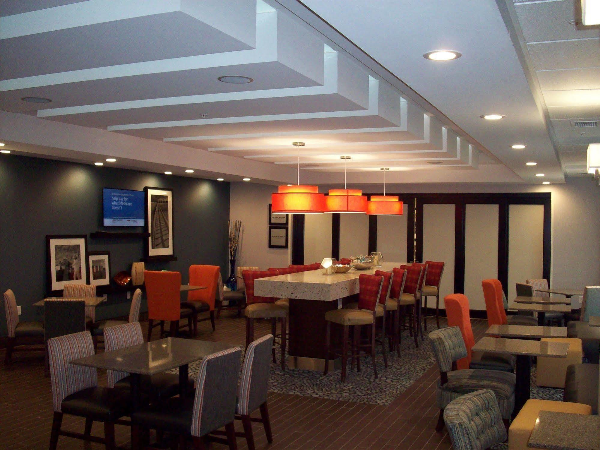 Hampton Inn- Suffolk Exterior foto